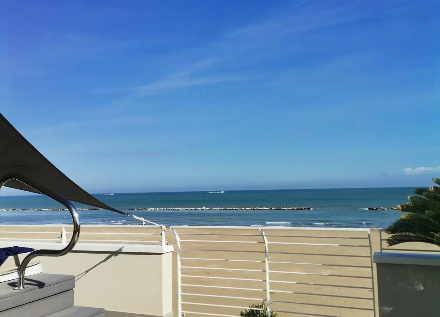 Hotel Madalu Viserba Di Rimini إيطاليا
