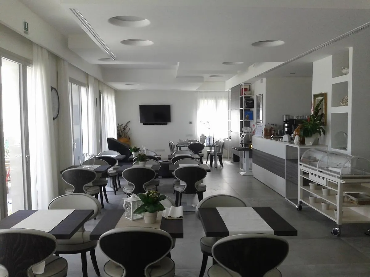 Hotel Madalu Viserba Di Rimini 3*,  إيطاليا