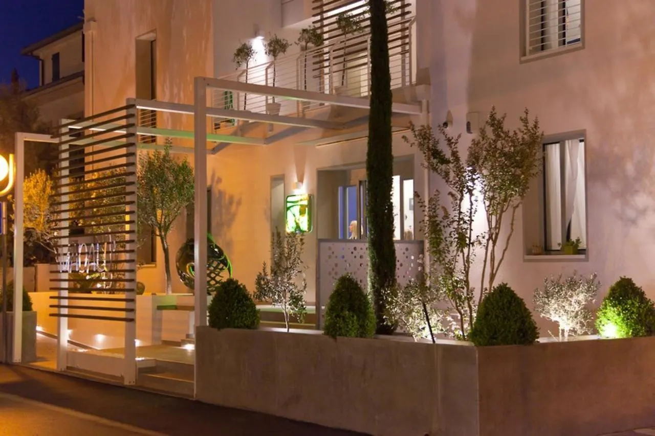 Hotel Madalu Viserba Di Rimini