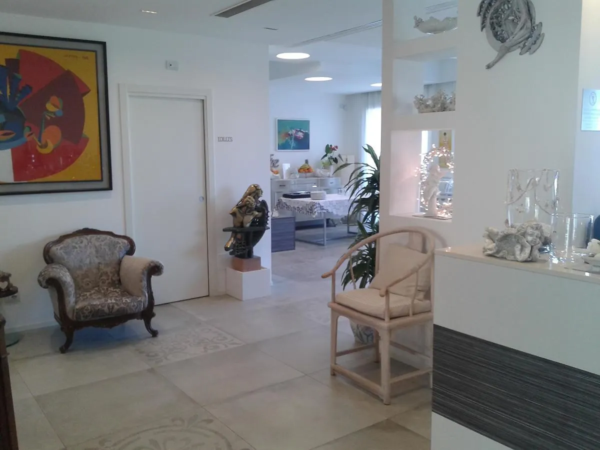 Hotel Madalu Viserba Di Rimini إيطاليا